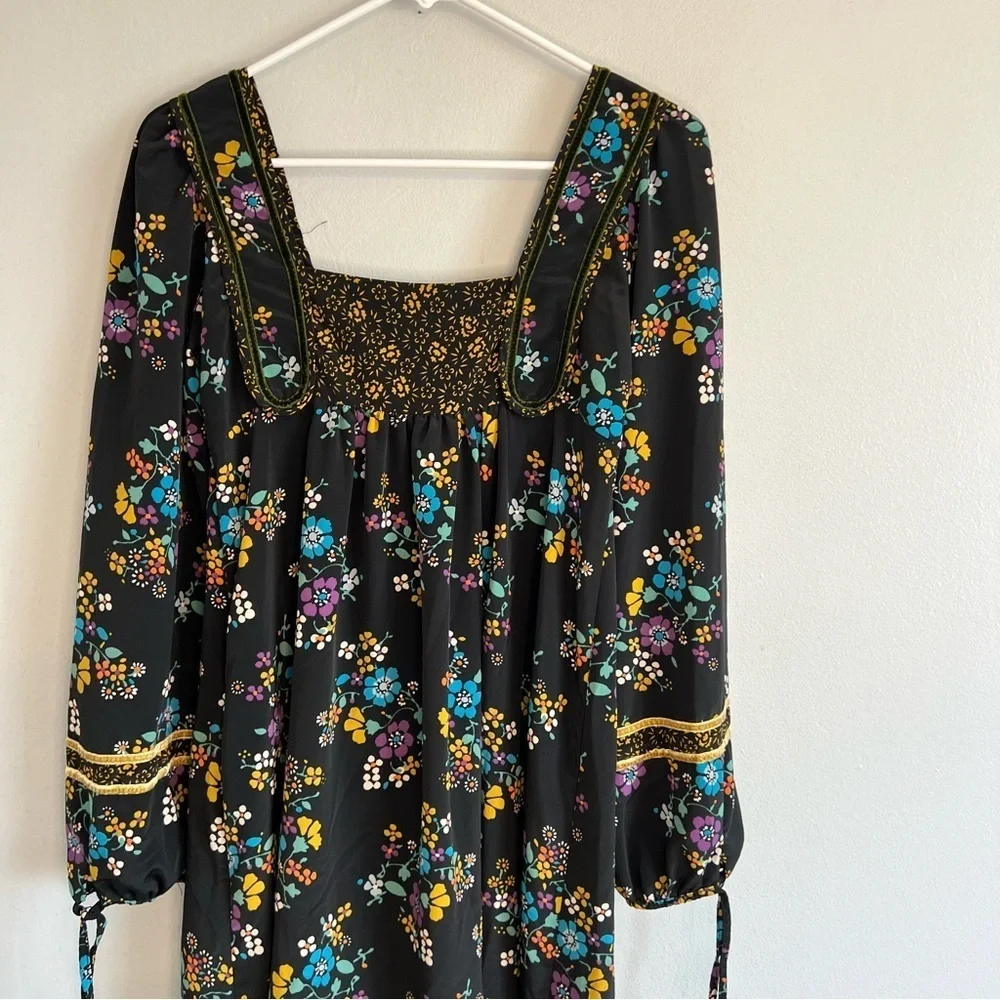 TRF Bell Sleeve Square Neck Floral Print Black Midi Dress Sz M Country Culture - Picture 15 of 16